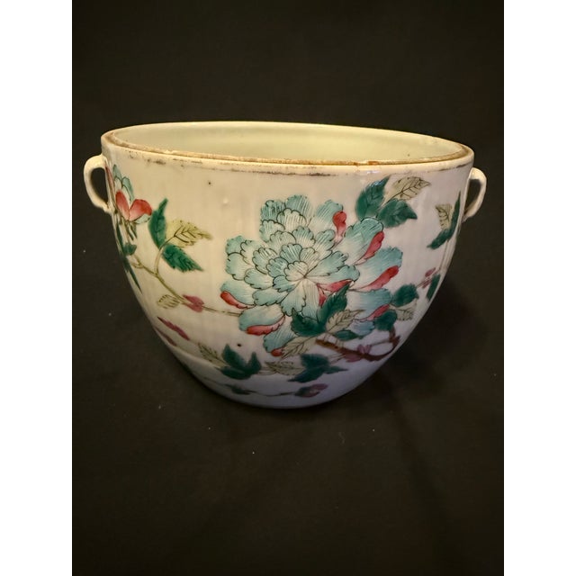 Vintage Chinese Famille Rose Porcelain Three-Piece Set – Pair of Hat Stands & Matching Cachepot Planter For Sale - Image 4 of 11