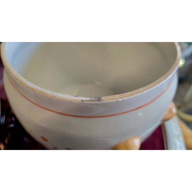 1920s Vintage Chinese Porcelain Hand Painted Rice Pot / Ginger Jar a Pair For Sale - Image 5 of 11