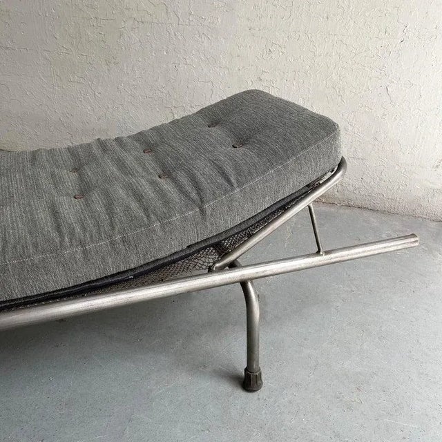 Metal 1940s Vintage Industrial Tubular Steel Chaise For Sale - Image 7 of 9