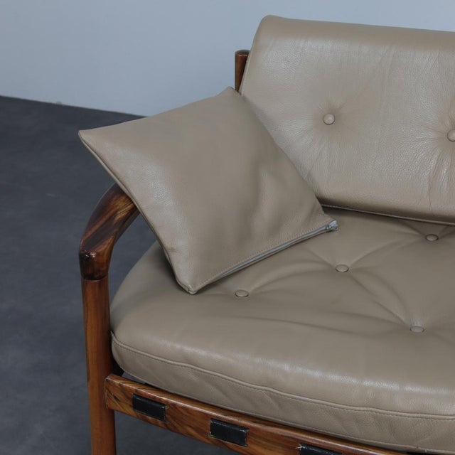 Beige Mid-Century Modern Leather Lounge Chair by Sven Ellekaer for Coja, Netherlands, 1960s For Sale - Image 8 of 11