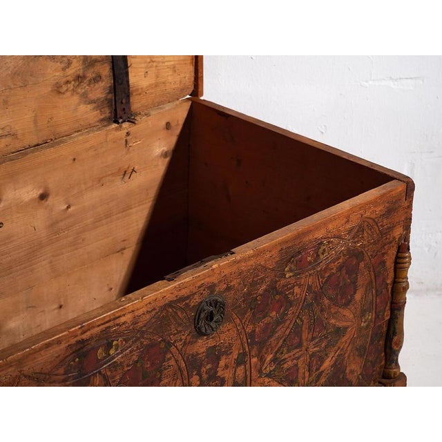 Antique Brown Trunk with Floral Motifs, 1920s For Sale - Image 13 of 18
