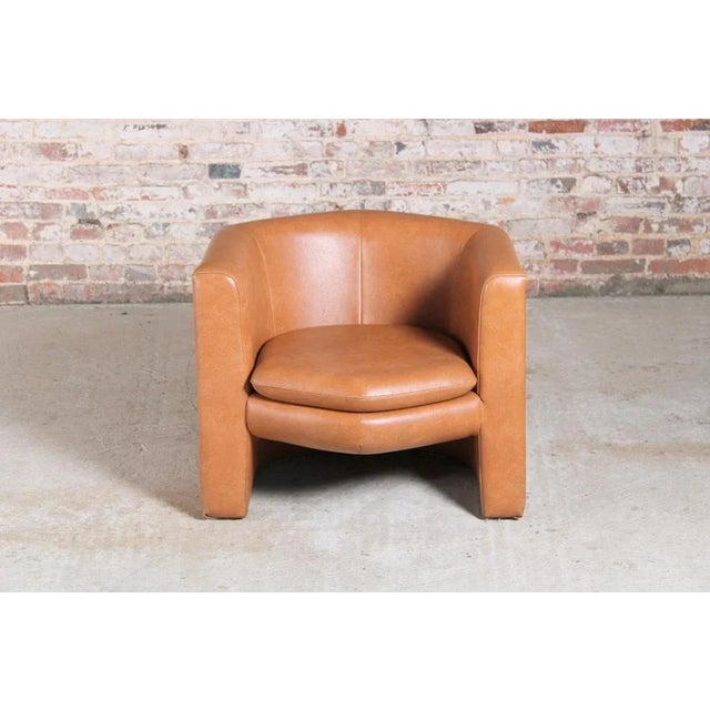 Mid-Century ’Hexagon’ armchair designed by Peter Murdoch and made by Hille of London Ltd., 1967. Tan leatherette...