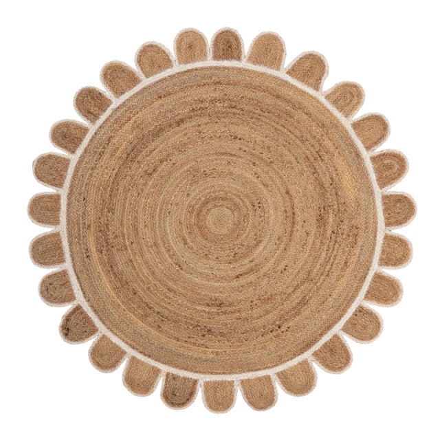 White Round Jute Scallop Rug - 9' X 9' For Sale - Image 9 of 9