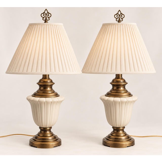 French Provincial Vintage Neoclassical Cream Ceramic Urn Lamps With Pleated Ivory Shades - a Pair For Sale - Image 3 of 12