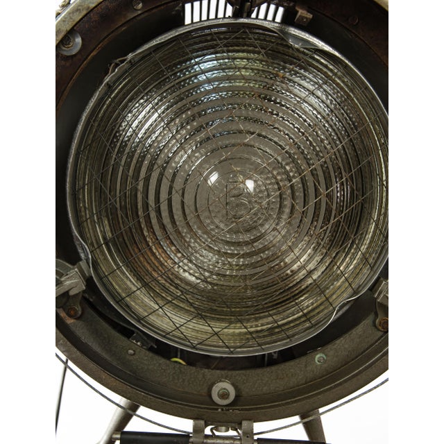 Model 612 The Sputnik Movie Spotlight on Wooden 101 Ama Tripod Floor Lamp by Mole Richardson, 1950s For Sale - Image 16 of 18
