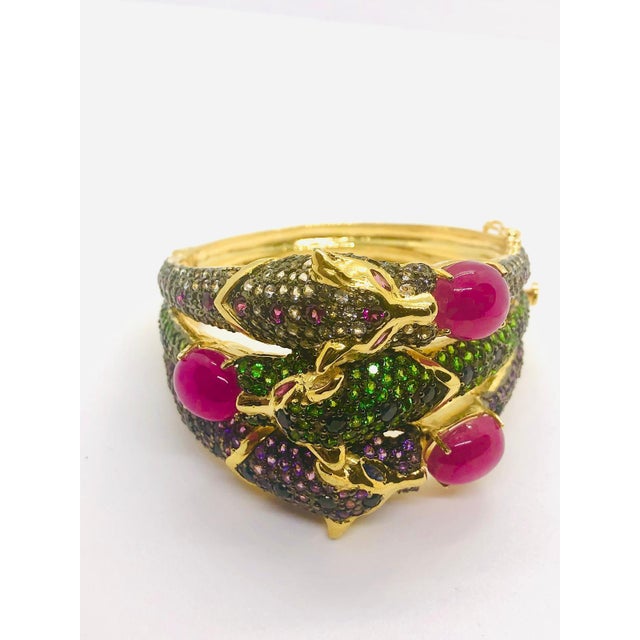 Bochic ‘Capri’ Vintage Natural Ruby & Emerald Cuff In 18K Gold & Silver For Sale In New York - Image 6 of 13
