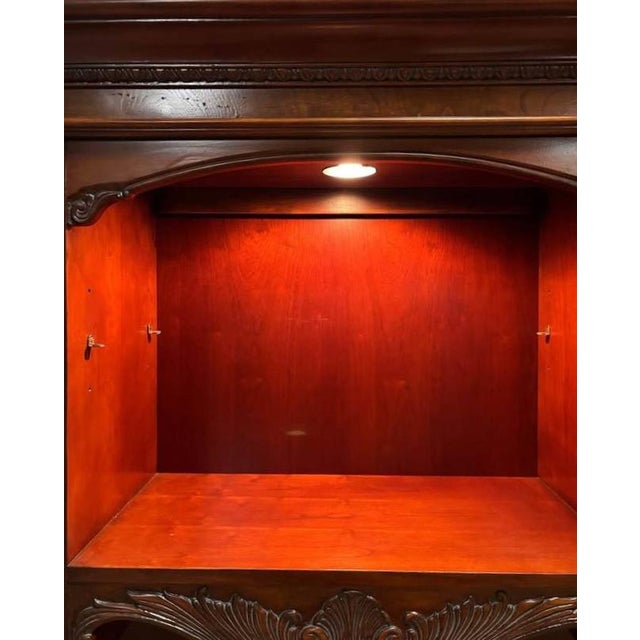 1990s Thomasville French Provincial Executive Desk & Hutch Combo For Sale - Image 5 of 9