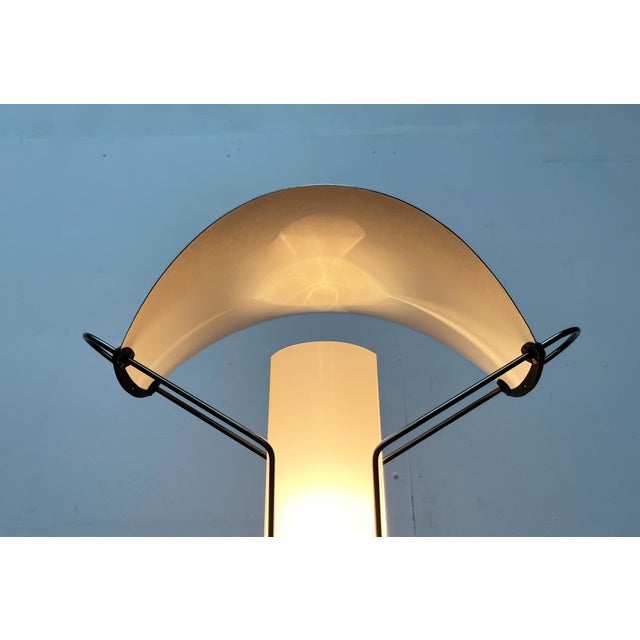 Postmodern Italian Palio Table Lamp by Perry King, S. Miranda for Arteluce, 1980s For Sale - Image 3 of 18