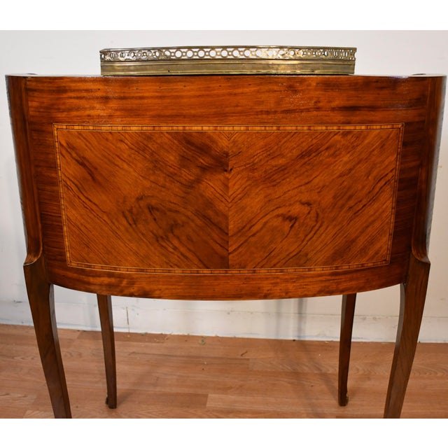 1900s Antique French Louis XV Walnut Inlaid Ladies Writing Desk / Bonheur-Du-Jour For Sale - Image 15 of 17