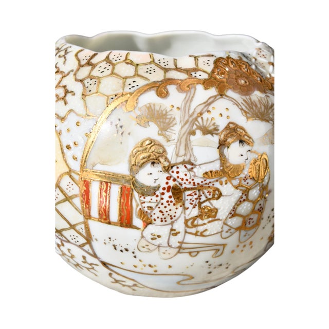 Japanese Satsuma-Style Porcelain Vase For Sale In San Diego - Image 6 of 9