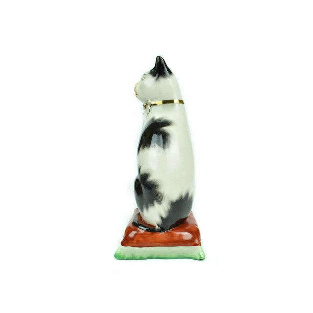 1920s 1920's Staffordshire Ware Wk (William Kent) England Cat on Cushion Figurine For Sale - Image 5 of 12