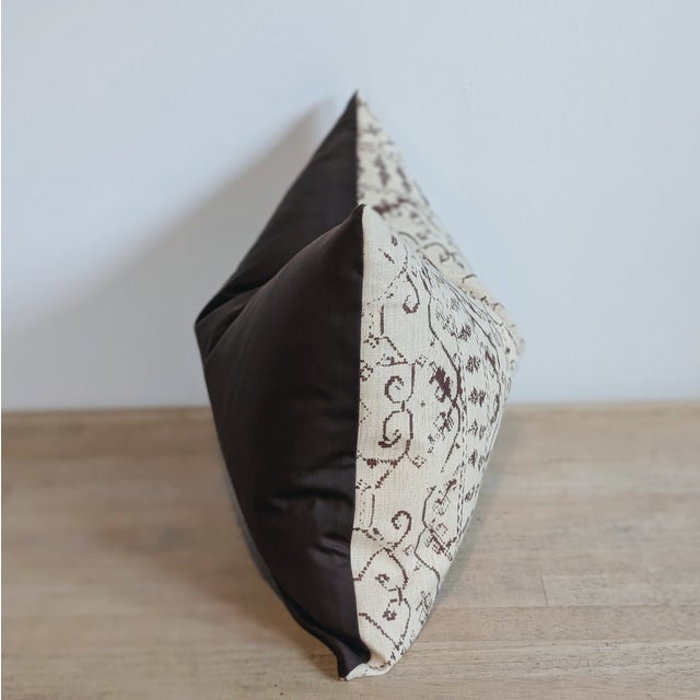 Soane Britain Symi hand print linen pillow in chesnut, with coordinating brown cotton back. Invisible zippers and...