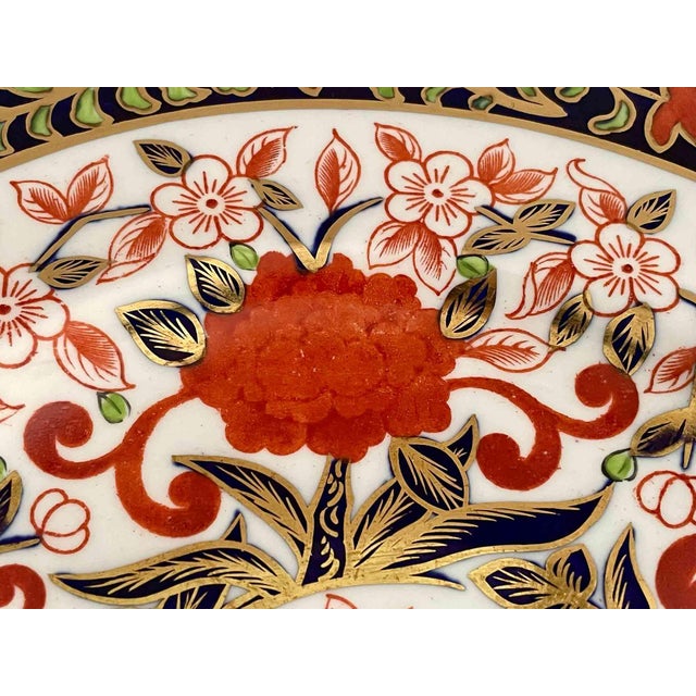 Antique Imari Plates • Set of Five Dinner Plates For Sale - Image 11 of 12