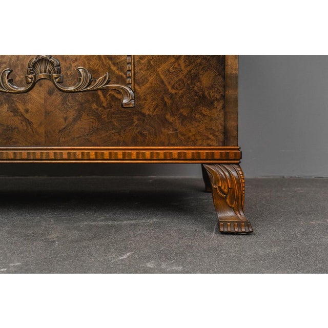Art Deco Sideboard in Birch For Sale - Image 12 of 18