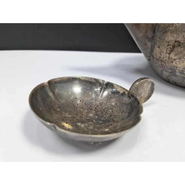 Bauhaus Silver-Plated Teapot and Tea Strainer, WMF, 1950s, Set of 2 For Sale - Image 4 of 8