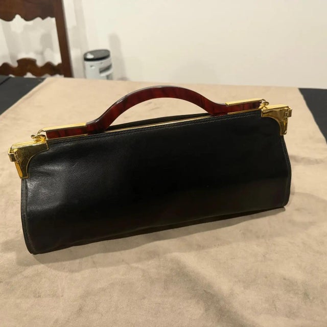 Black A 1980s Black Leather and Faux Tortoiseshell Bakelite Italian Top Handle Bag For Sale - Image 8 of 17