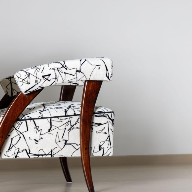 Modern Pair of Italian Armchairs, attributed to Paolo Buffa, Mid-20th Century For Sale - Image 3 of 5