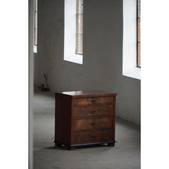 Traditional Mid-19th Century Late Empire Mahogany Chest of Drawers, 1840s For Sale - Image 3 of 13