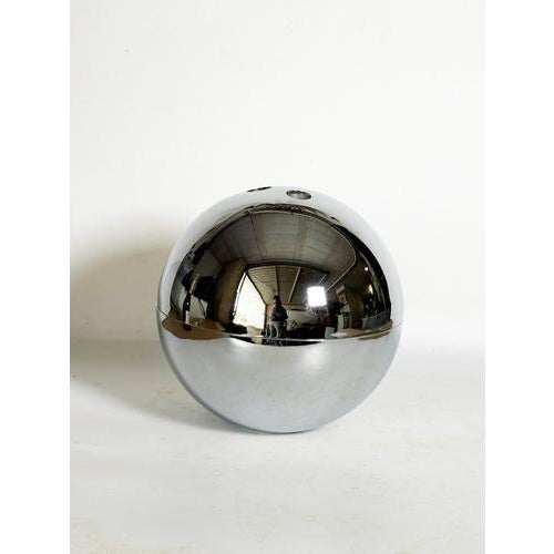Chrome Ice Bucket in the shape of a Bowling Ball, France, 1970s For Sale - Image 4 of 9