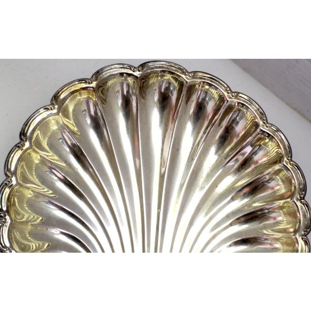 1970s 1970s 14" Majestic Silverplate Scallop Shell Tray - Ornate Floral Handle For Sale - Image 5 of 17