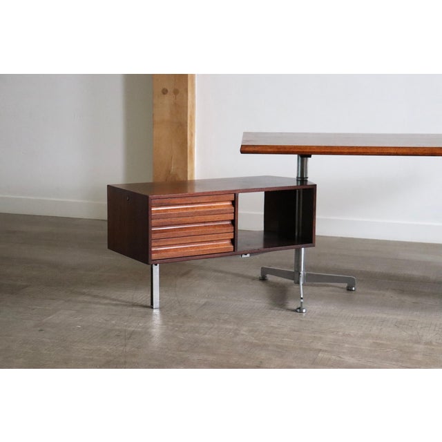 Tecno T95 Desk by Osvaldo Borsani for Tecno, Italy, 1956 For Sale - Image 4 of 14