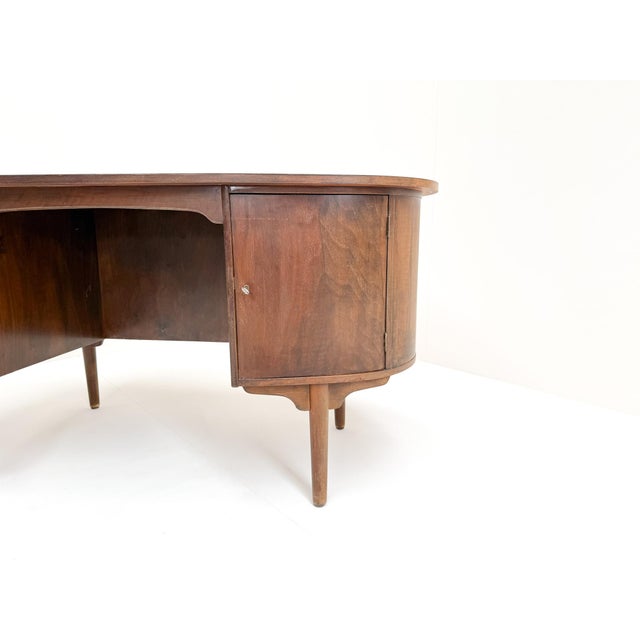 Mid-Century Modern Walnut Desk with Bookshelf Back, 1960s For Sale - Image 4 of 15