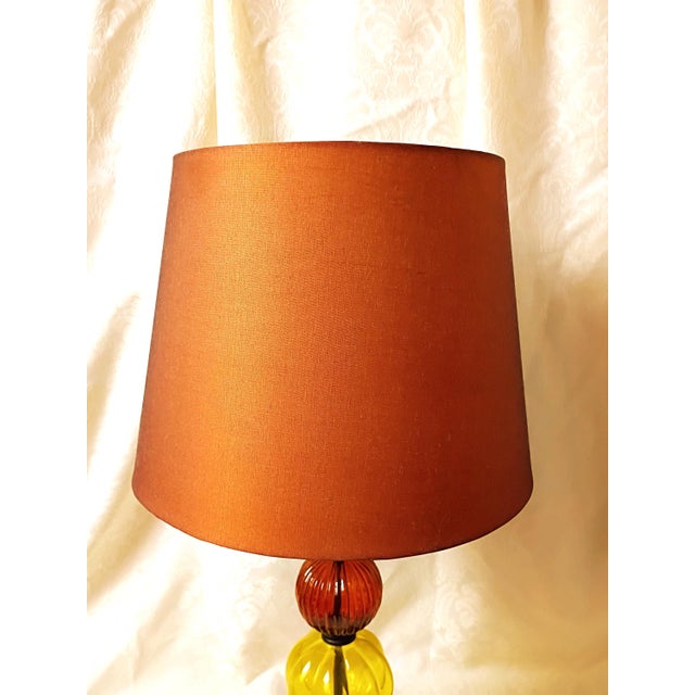 Vintage Pier 1 Amber Glass Pumpkin Table Lamp Art Nouveau Copper Shade Cozy 60s 70s Retro Autumn Whimsy Decor Nostalgic Fall Lighting For Sale In Savannah - Image 6 of 14