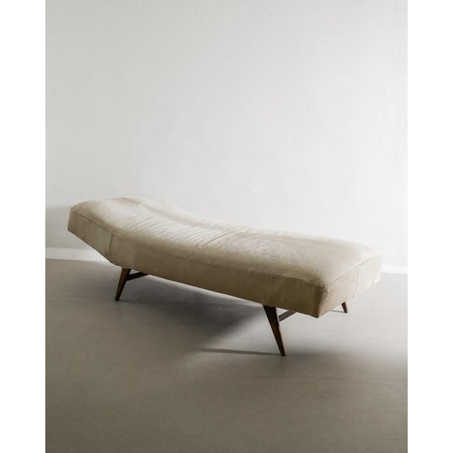 Swedish Mid-Century Wooden Daybed in Stained Teak and Beige Hide Upholstery, 1960s For Sale - Image 3 of 7