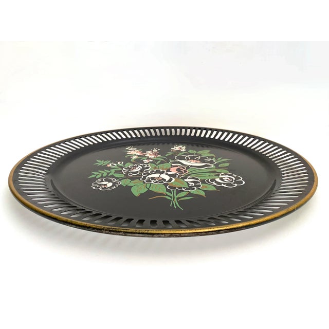 Mid-Century Modern Vintage 1950's Floral Lithograph Print Extra Large Round Metal Decorative Serving Tray For Sale - Image 3 of 13