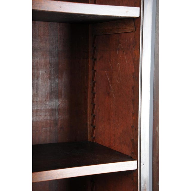 English Victorian Mahogany Display Bookcase, 1800s For Sale - Image 11 of 18