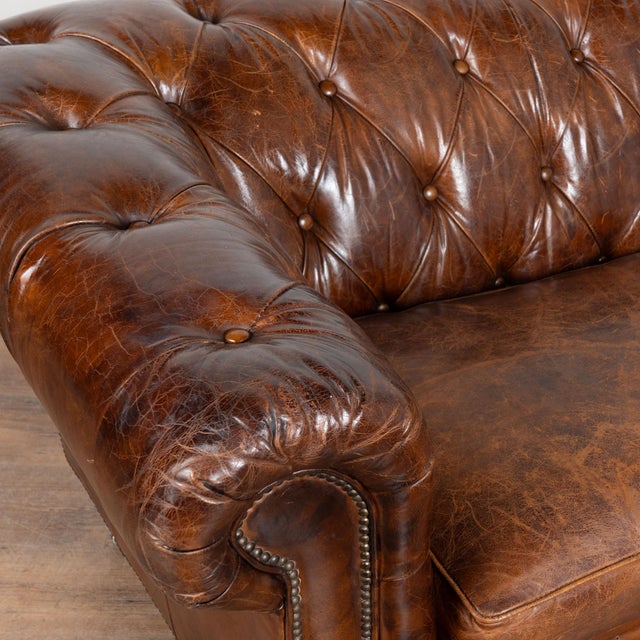 English 20th Century Vintage Brown Leather Chesterfield Sofa From England For Sale - Image 3 of 15