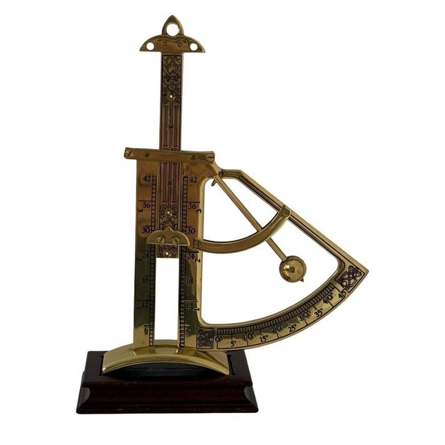 Late 20th Century Gunners Level in Gold Plated Brass on Wooden Mount by Franklin Mint, 1987 For Sale - Image 5 of 5