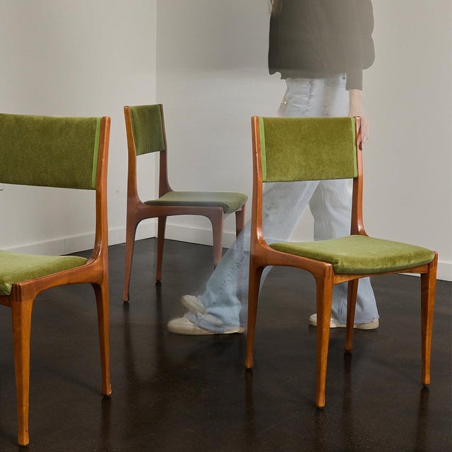 Wood 1950s A Set of Six Italian Attributed to Carlo De Carli Dining Chairs For Sale - Image 7 of 7