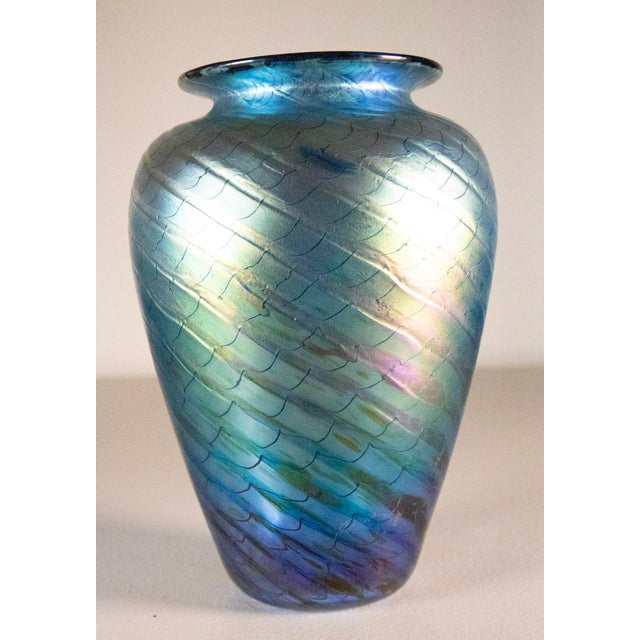 Abstract Thomas Philabaum Reptilian Series Iridescent Art Glass Vase - Signed - 8" H For Sale - Image 3 of 8