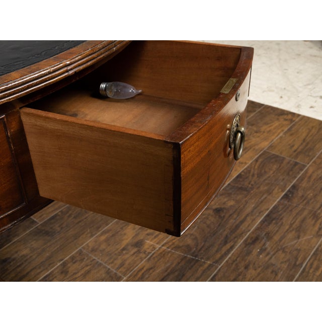 English Regency 1840s Mahogany Rent Table with Leather Top and Eight Drawers For Sale - Image 11 of 12