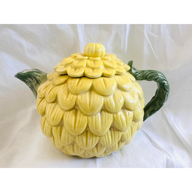 Fitz & Floyd OCI Yellow Zinna Flower Teapot. So cute and just in time for Easter. Great for a garden party table scape. I...