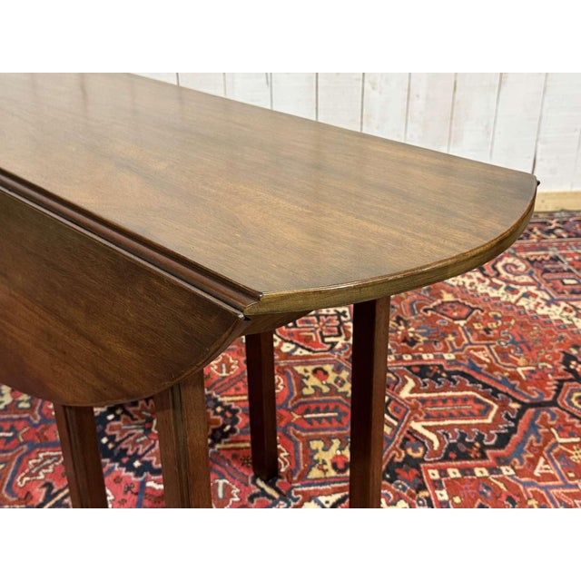 1950s English Drop-Leaf Mahogany Gateleg Table, 1950s For Sale - Image 5 of 14