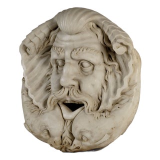 Large Scale 19th-Century Marble Mascherone, 1870 For Sale