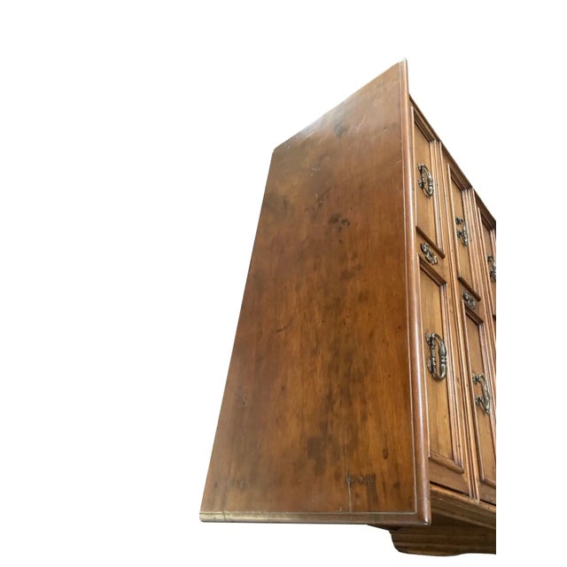 Early 18th Century 18th Century Tuscan Walnut Chest of Drawers For Sale - Image 5 of 12