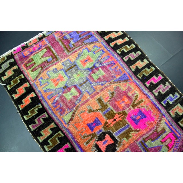 1960s Vintage Multicolor Turkish Small Rug For Sale - Image 5 of 6