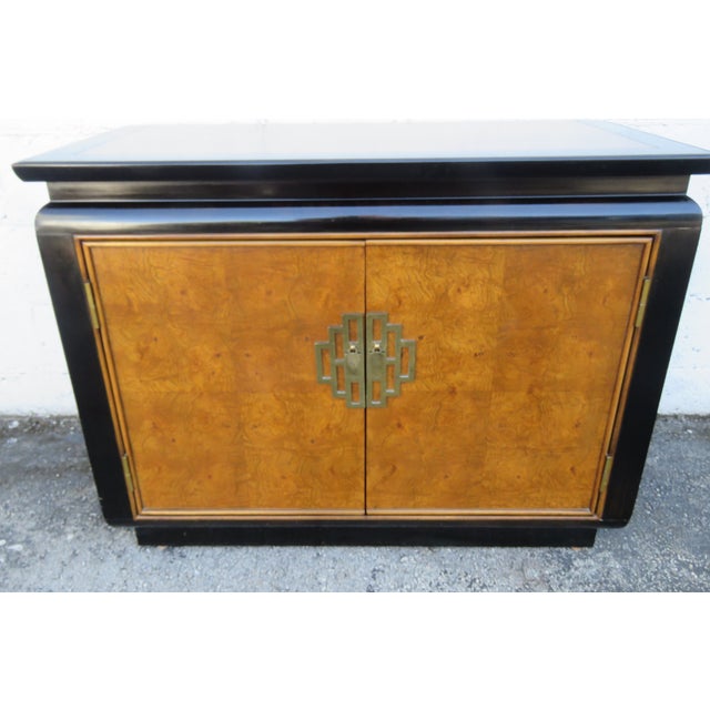 Late 20th Century Chinoiserie Chin Hua Hollywood Regency Serving Table Buffet Lacquered 6187 For Sale - Image 14 of 16