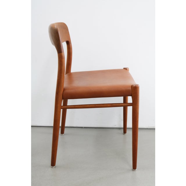 Cognac colored skai leather cover (extremely rare) Everything in original condition This piece has an attribution mark, I...