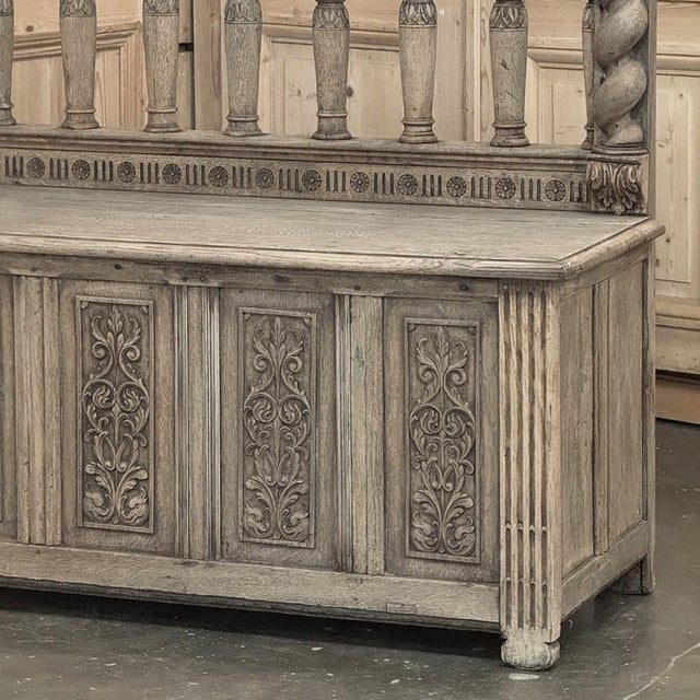 19th Century French Renaissance Barley Twist Stripped Oak Hall Bench Trunk For Sale - Image 9 of 17