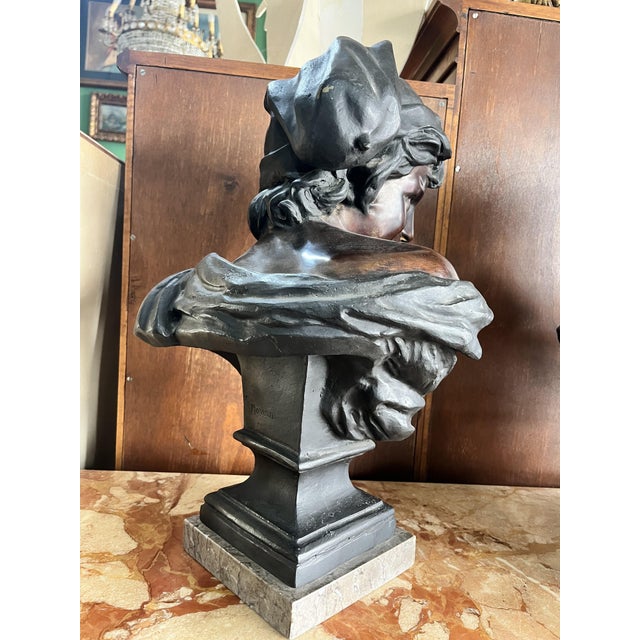 Bronze Woman with hat signed on the back Mareau Early 1900s Perfect conservative state Measurements 47 cm h x 35 cm x 30 cm d