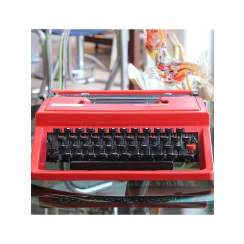 Olivetti Class Typewriter, 1980s For Sale - Image 6 of 9
