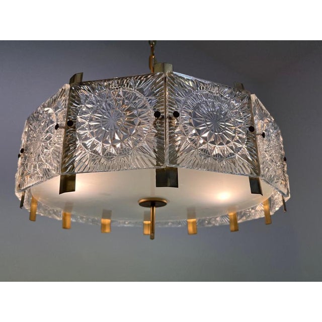 - perfect original condition with patina - polished - US compatible, four bulbs jr This piece is attributed to the...