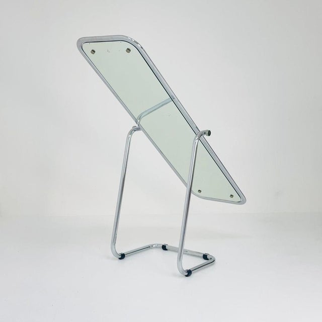 Mid century Bauhaus floor large mirror in adjutant rotating shape Italy 1980s Bauhaus design stand mirror in very good...