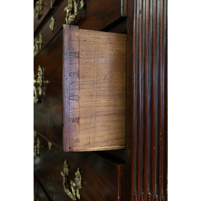 Traditional George III Mahogany Chest on Chest For Sale - Image 3 of 13