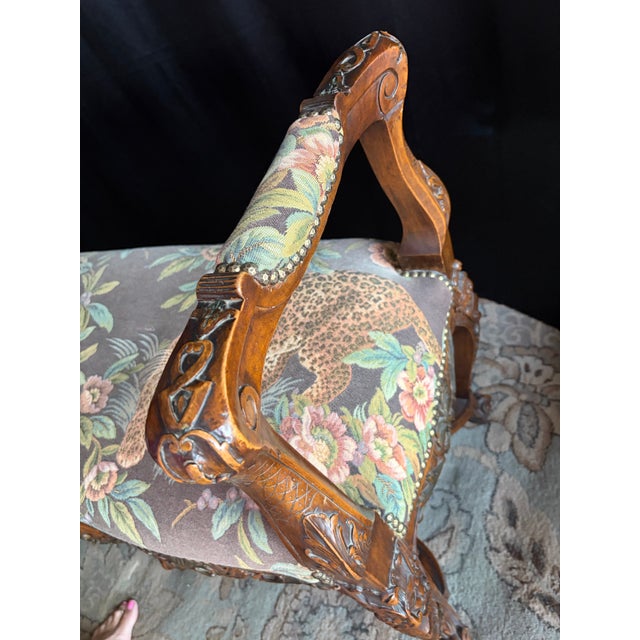 Late 20th Century Louis XV Style Carved Wood Window Bench in Leopard & Floral Tapestry For Sale - Image 9 of 12