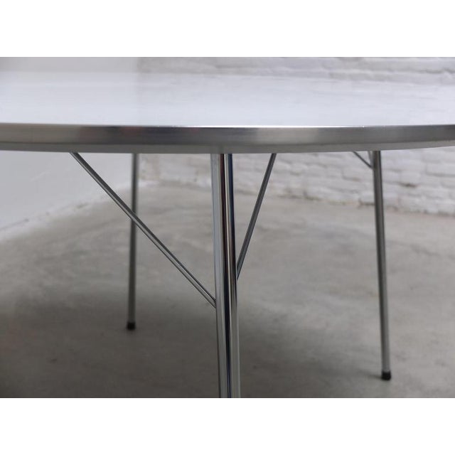 3600 Round Table by Arne Jacobsen for Fritz Hansen, 1978 For Sale - Image 9 of 15